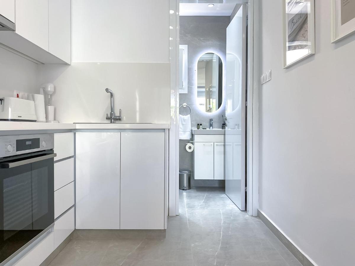 パ フォスPhaedrus Living Limnaria Luxury Flat Vine 121アパートメント エクステリア 写真